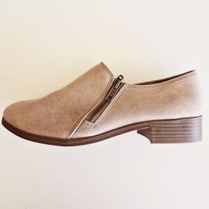 NEW! AE Suede Loafers